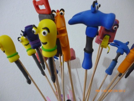 BROSHET DE MANI PARA EL CUMPLE DE MAXIMO